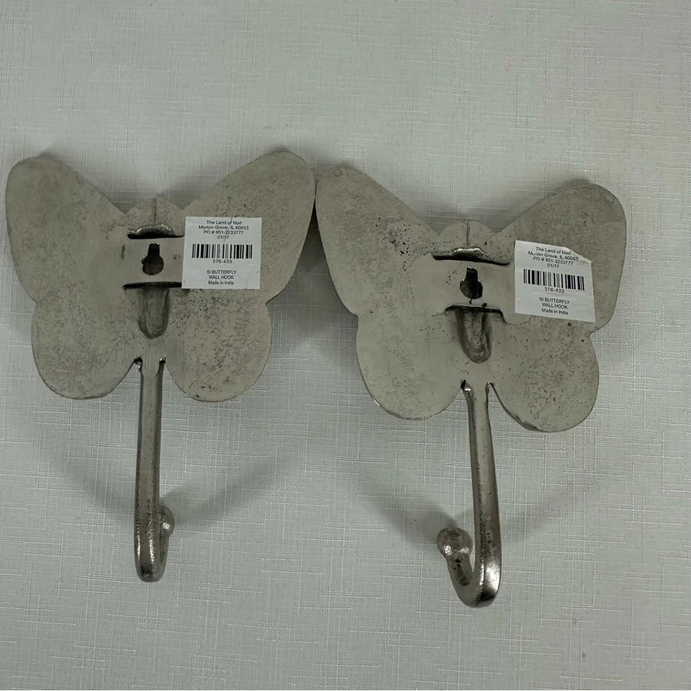Land of Nod Lot of 2 Silver Butterfly Hooks 5 x 6.5” - Picture 7 of 14